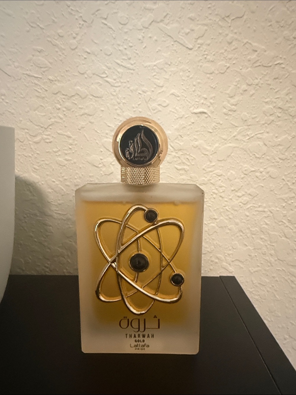 Tharwah Gold Women's Perfume - Gold Amber Fragrance